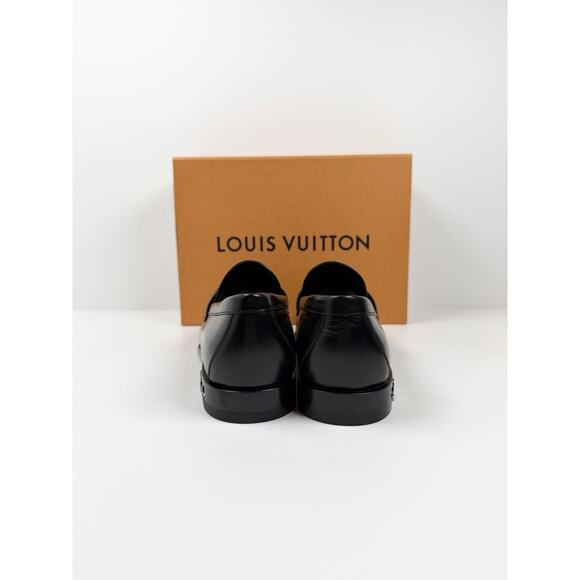 Size 7LV/8US - Louis Vuitton x NBA Major Loafers NEW main image 7
